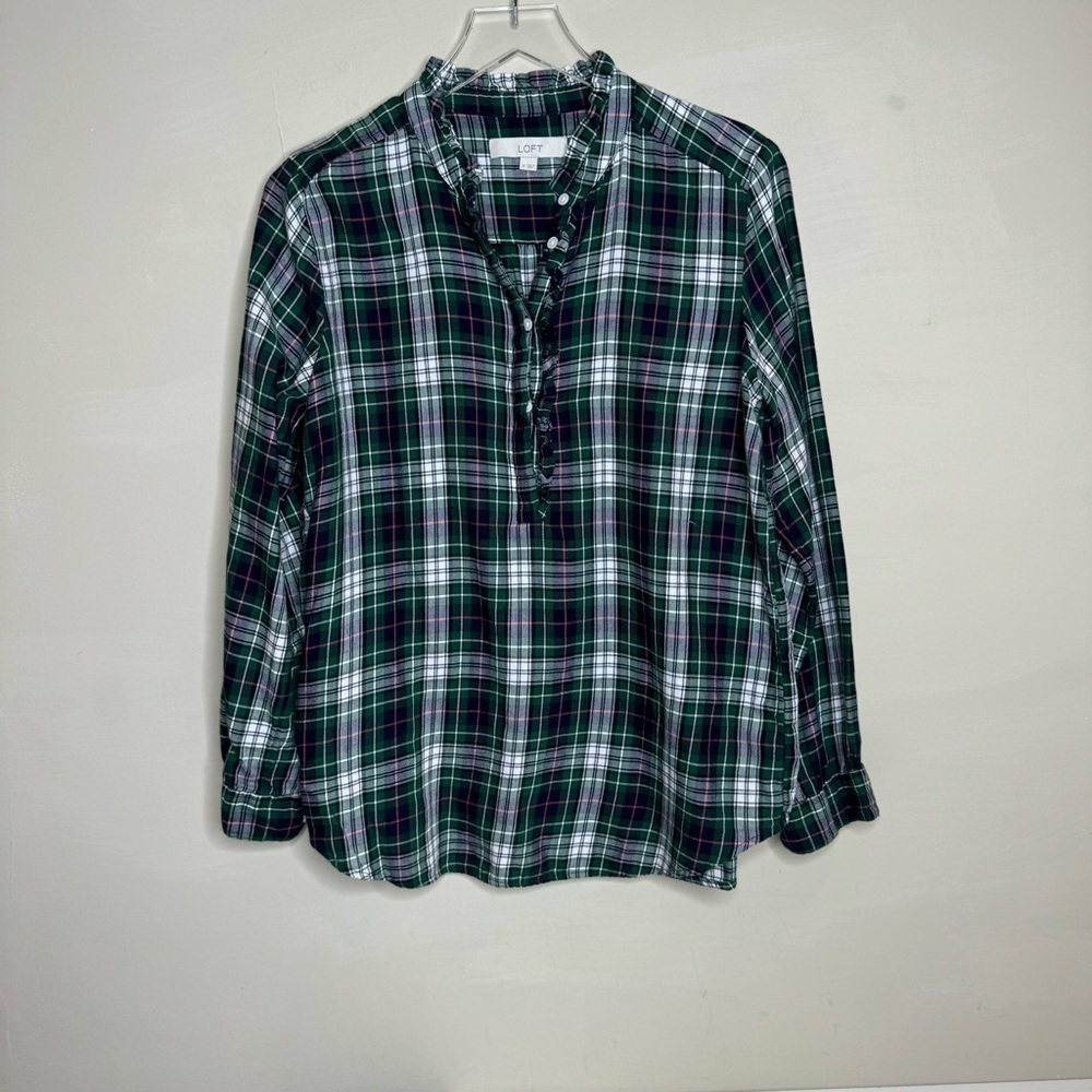 LOFT Green Plaid Flannel Ruffled V-Neck Long Sleeved Shirt size medium